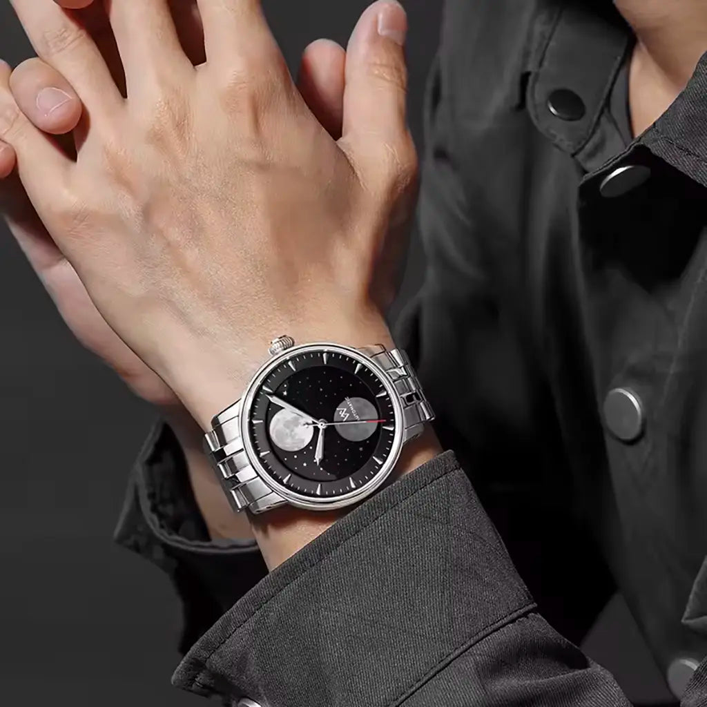 Cavaris Moon Phase